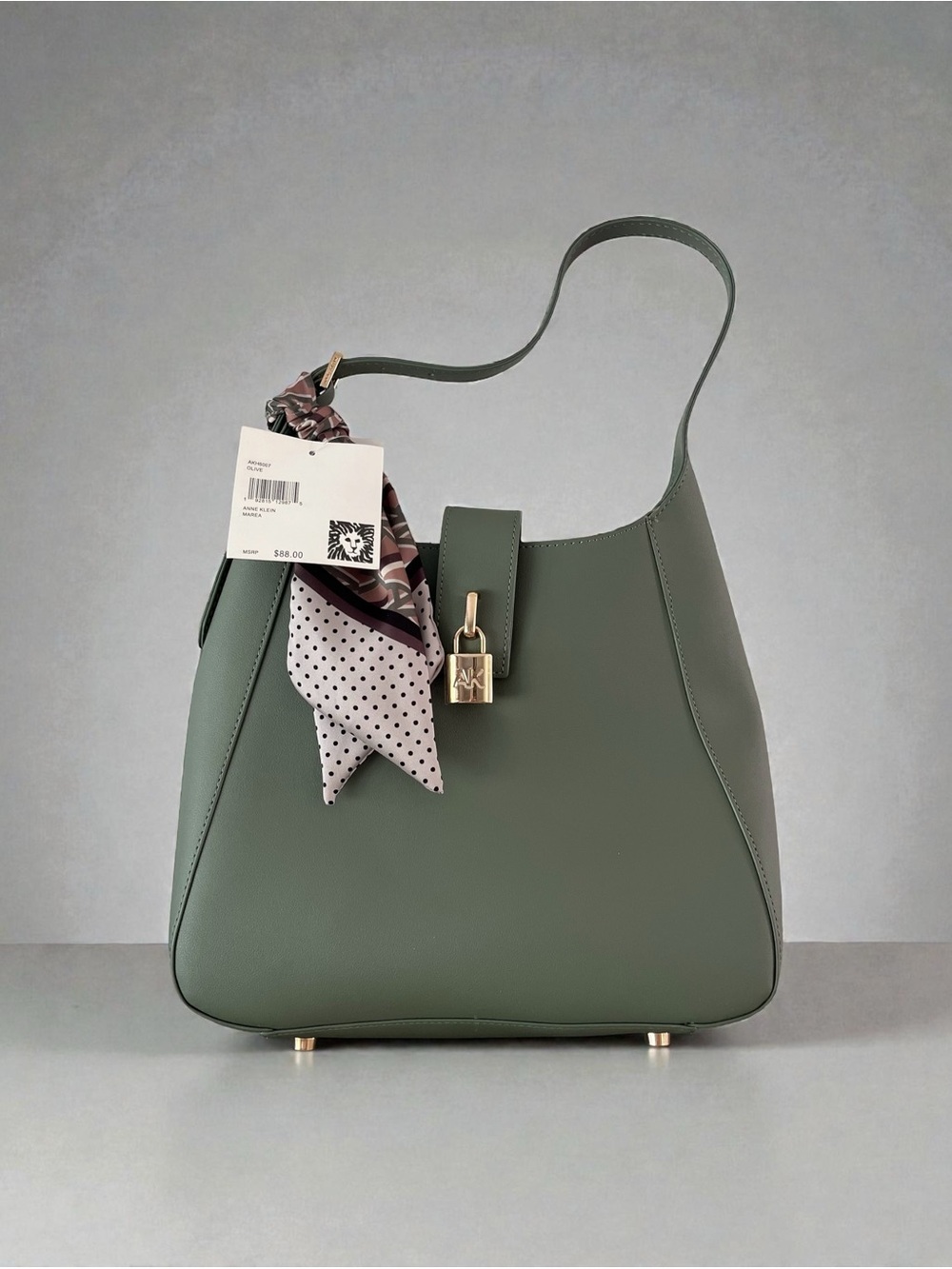 Anne Klein Elegant Green Shoulder Tote with Gold Lock and Magnetic Closure. - Picture 5 of 5